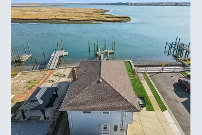 255 Delaware Avenue, Island Park, NY 11558 - Photo 19