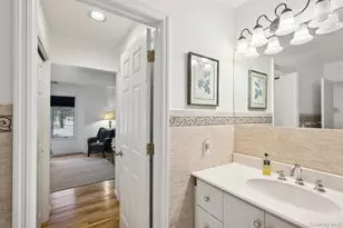 12 Hildreth Rd, Hampton Bays, NY 11946 - Photo 13