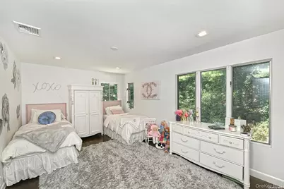 17 Beaumont Drive, Melville, NY 11747 - Photo 17