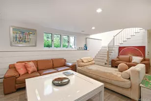 17 Beaumont Dr, Melville, NY 11747 - Photo 25