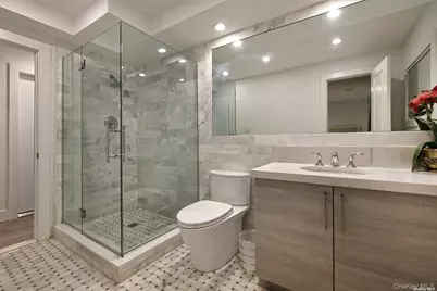 17 Beaumont Drive, Melville, NY 11747 - Photo 23