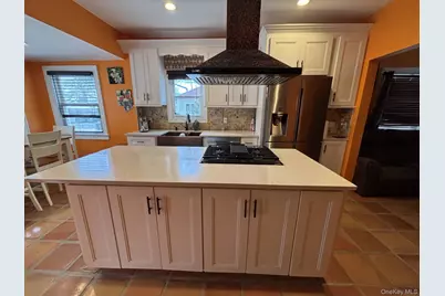 45 Lynbrook Avenue, Lynbrook, NY 11563 - Photo 7