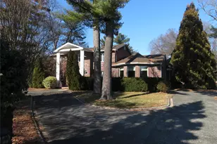 1 Bridle Path Dr, Old Westbury, NY 11568 - Photo 5