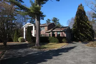 1 Bridle Path Dr, Old Westbury, NY 11568 - Photo 3