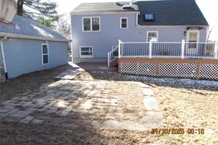 156 Candlewood Dr, Yonkers, NY 10710 - Photo 23