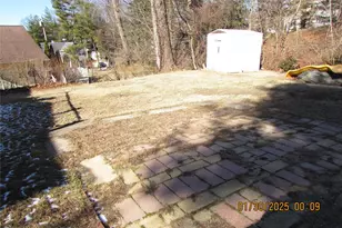 156 Candlewood Dr, Yonkers, NY 10710 - Photo 21