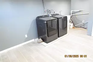 156 Candlewood Dr, Yonkers, NY 10710 - Photo 17