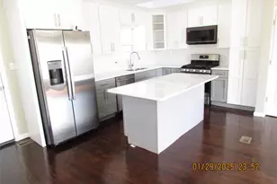 156 Candlewood Dr, Yonkers, NY 10710 - Photo 9