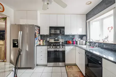 18 Brownsell Avenue, West Haverstraw, NY 10993 - Photo 7