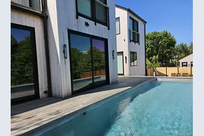 599 Peconic Bay Boulevard, Jamesport, NY 11947 - Photo 5