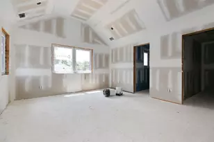 825 Weber Ave, West Babylon, NY 11704 - Photo 15