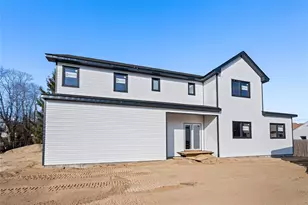 825 Weber Ave, West Babylon, NY 11704 - Photo 3