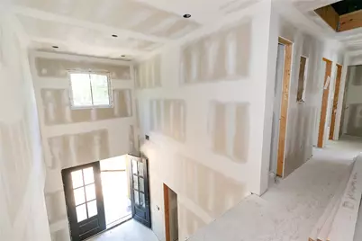 825 Weber Avenue, West Babylon, NY 11704 - Photo 9