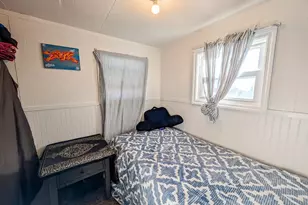 37 Hubbard Ave, Riverhead, NY 11901 - Photo 11