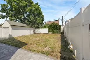 75-31 175th St, Fresh Meadows, NY 11366 - Photo 21