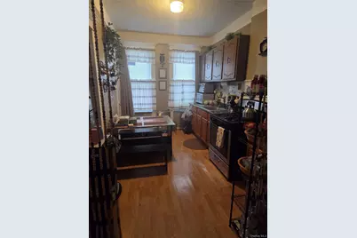 18-58 Cornelia Street, Ridgewood, NY 11385 - Photo 17