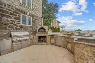 3407 Country Club Rd, Bronx, NY 10465 - Photo 7