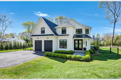 17 Bay View Road W, Southampton, NY 11968 - Photo 1