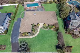 215-31 26th Ave, Bayside, NY 11360 - Photo 35