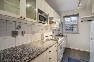 78-10 34th Ave, Jackson Heights, NY 11372 - Photo 13