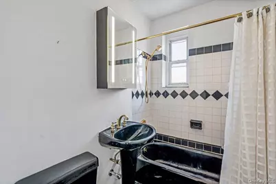 78-10 34 Avenue #4E, Jackson Heights, NY 11372 - Photo 17