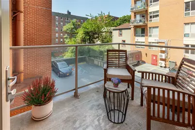 3585 Greystone Avenue #3DE, Bronx, NY 10463 - Photo 11