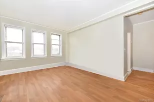 8 Barstow Rd, Great Neck, NY 11021 - Photo 11