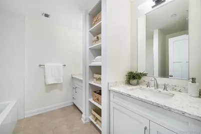 2040 Crompond Road #17, Yorktown Heights, NY 10598 - Photo 17