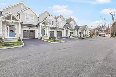 2040 Crompond Road #18, Yorktown Heights, NY 10598 - Photo 1