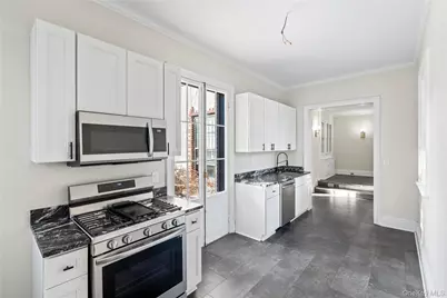 203 Store Hill Road, Old Westbury, NY 11568 - Photo 17