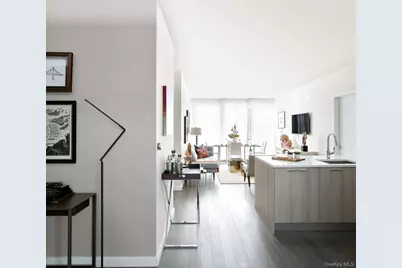 131-01 40 Road #17S, Flushing, NY 11354 - Photo 3