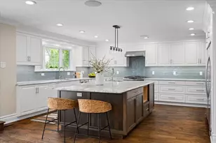 4 Clover Pl, New Rochelle, NY 10805 - Photo 11