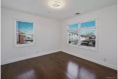 829 S Long Beach Avenue, Freeport, NY 11520 - Photo 21