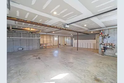 829 S Long Beach Avenue, Freeport, NY 11520 - Photo 27