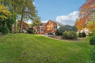 24 Pamela Lane, New Rochelle, NY 10804 - Photo 25