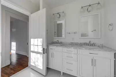 27 Locust Lane, Oyster Bay, NY 11771 - Photo 27