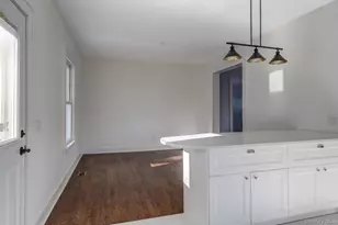 27 Locust Ln, Oyster Bay, NY 11771 - Photo 17