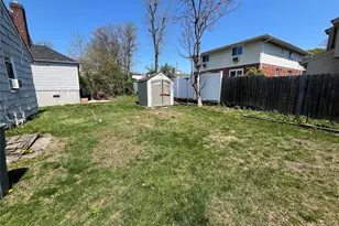 42 Firwood Rd, Port Washington, NY 11050 - Photo 3