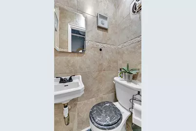 4059 Paulding Avenue, Bronx, NY 10466 - Photo 11