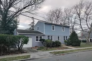 53 Maple St, Malverne, NY 11565 - Photo 3