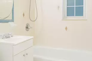 139-09 84th Dr, Briarwood, NY 11435 - Photo 9