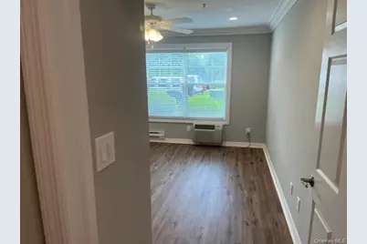 465 New Highway #B23, Copiague, NY 11726 - Photo 5