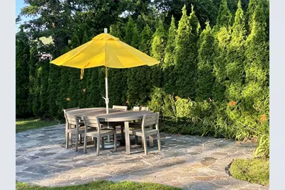 129 Lynncliff Road, Hampton Bays, NY 11946 - Photo 17