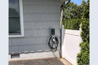 129 Lynncliff Road, Hampton Bays, NY 11946 - Photo 23