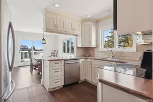 36 Nautilus Dr, Hampton Bays, NY 11946 - Photo 7