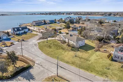 36 Nautilus Drive, Hampton Bays, NY 11946 - Photo 25