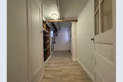 8414 Eliot Avenue, Middle Village, NY 11379 - Photo 25