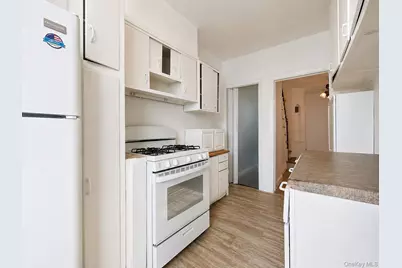 8414 Eliot Avenue, Middle Village, NY 11379 - Photo 11