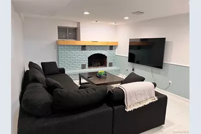 3825 Stars Road, East Marion, NY 11939 - Photo 9