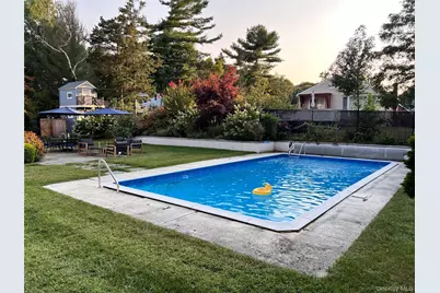 3825 Stars Road, East Marion, NY 11939 - Photo 1